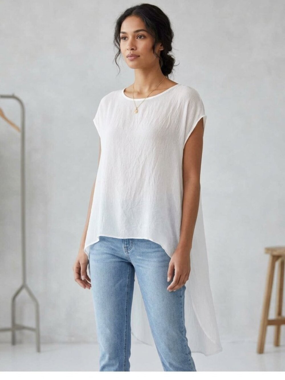 Barbara Lesser Size Large White Asymmetrical Sleeveless Semi Sheer Laganlook Top